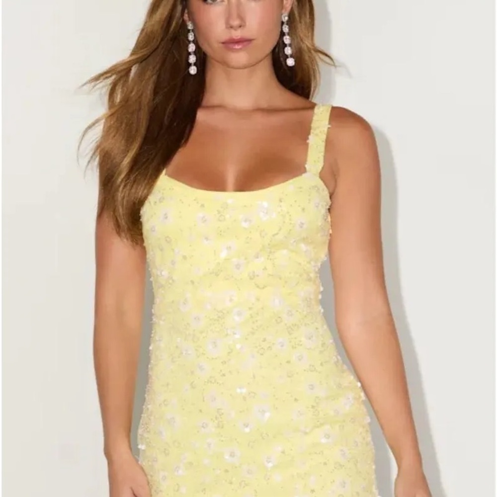 Lulu's Yellow Mini Dress